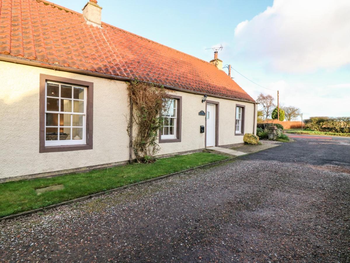 Rhum Cottage Cupar Exterior photo