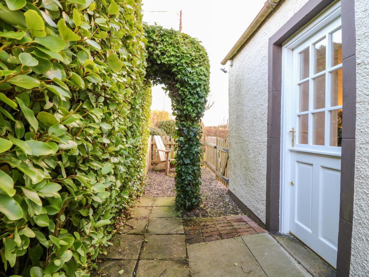 Rhum Cottage Cupar Exterior photo